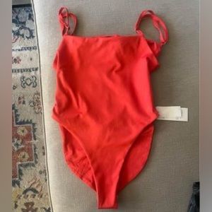 Londre One Piece Swimsuit